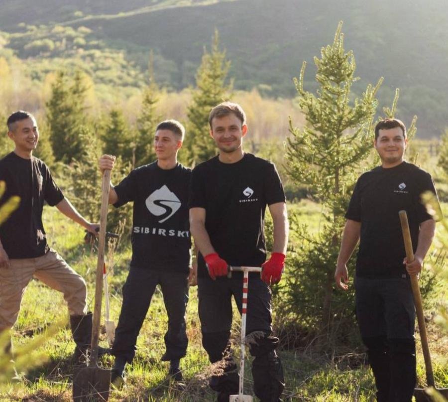 Alexey Sibirsky and team planting trees in Siberian forest
